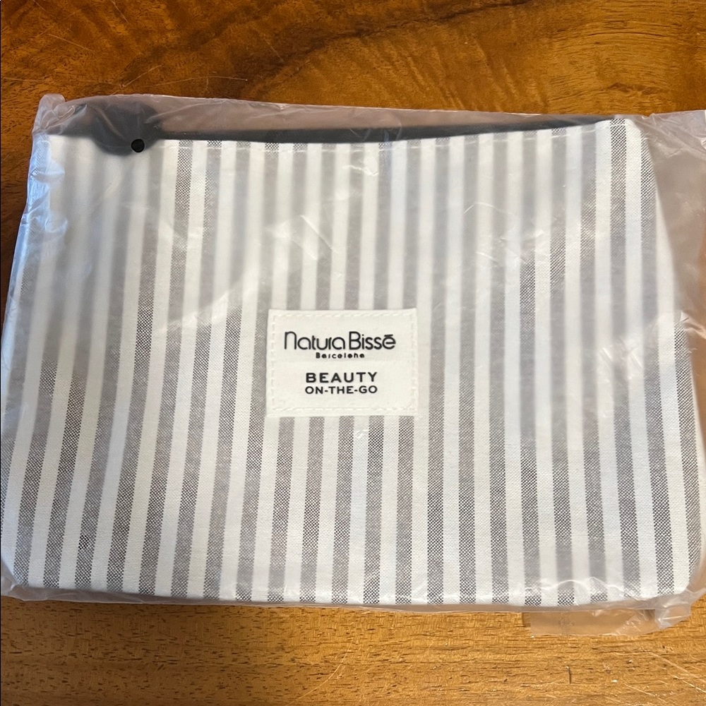 Natura Bisse Beauty on the go small cosmetic bag